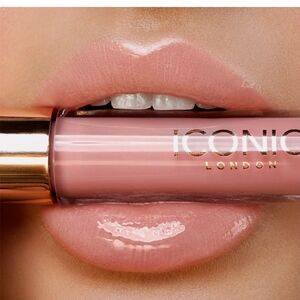 ICONIC London Lip Plumping Gloss In LoveStruck